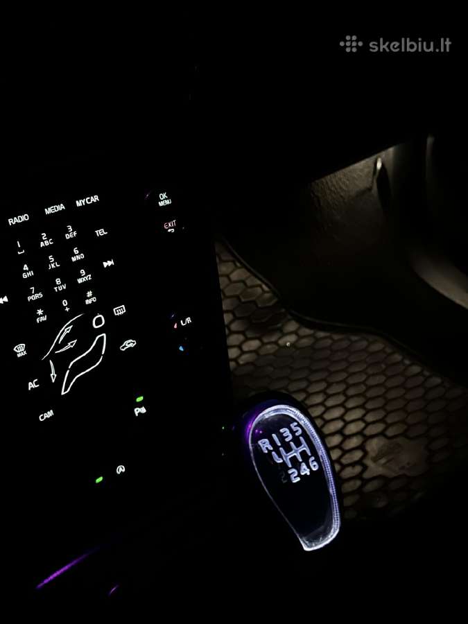Volvo v40 - nuotraukos Nr. 13