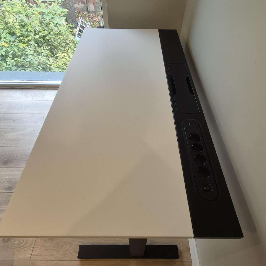 Ikea Mittzon rašomasis stalas 140x60 cm - nuotraukos Nr. 3