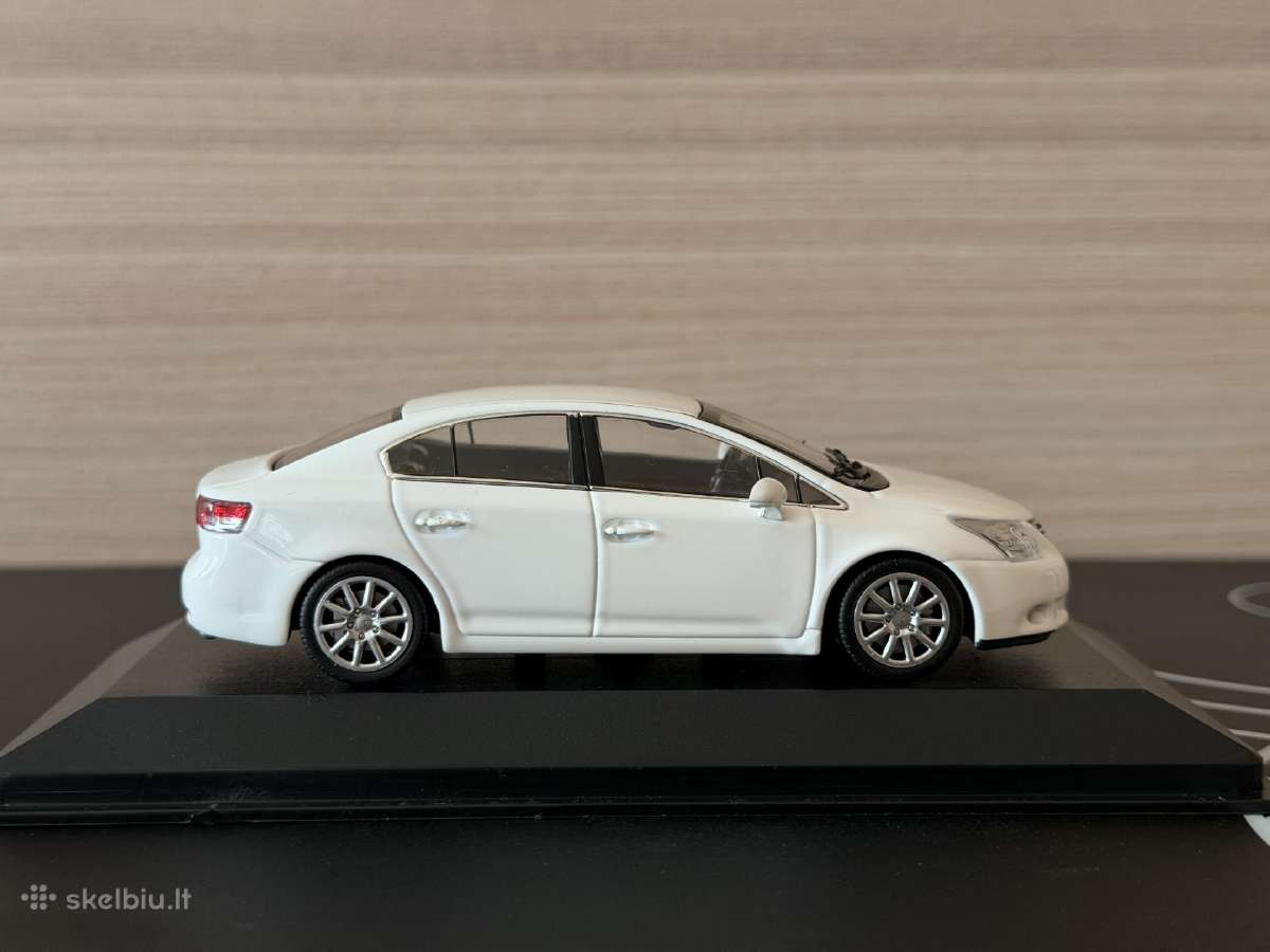 Toyota Avensis 1:43 - nuotraukos Nr. 4
