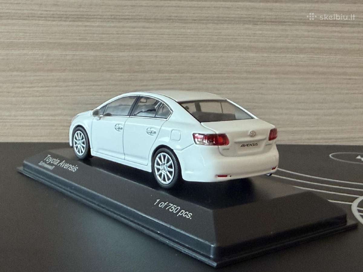 Toyota Avensis 1:43 - nuotraukos Nr. 6