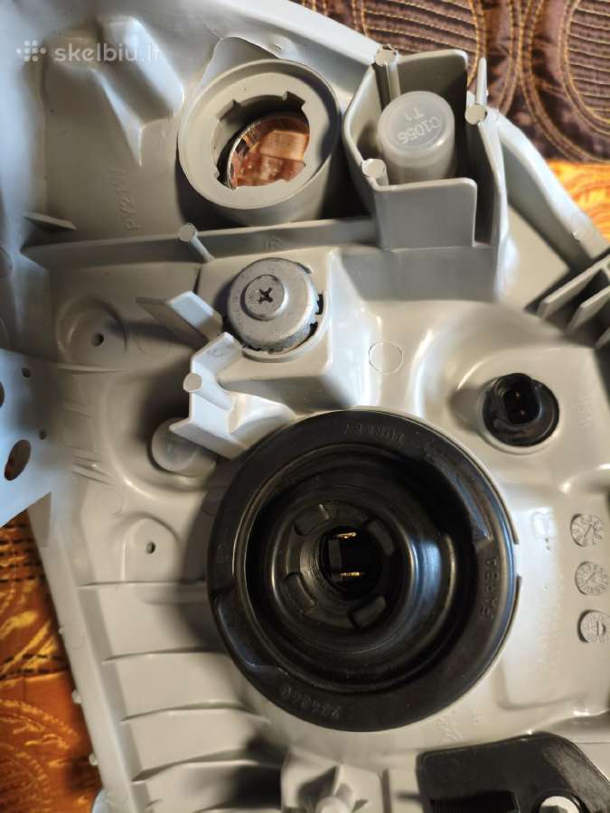 Nauji 2001–2007 m. „Toyota Corolla“ priekiniai žib - nuotraukos Nr. 12