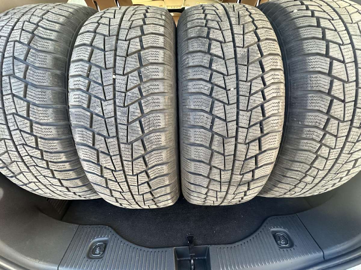 Parduodamos 4 vnt. 215/60 R17 M+s padangos - nuotraukos Nr. 2