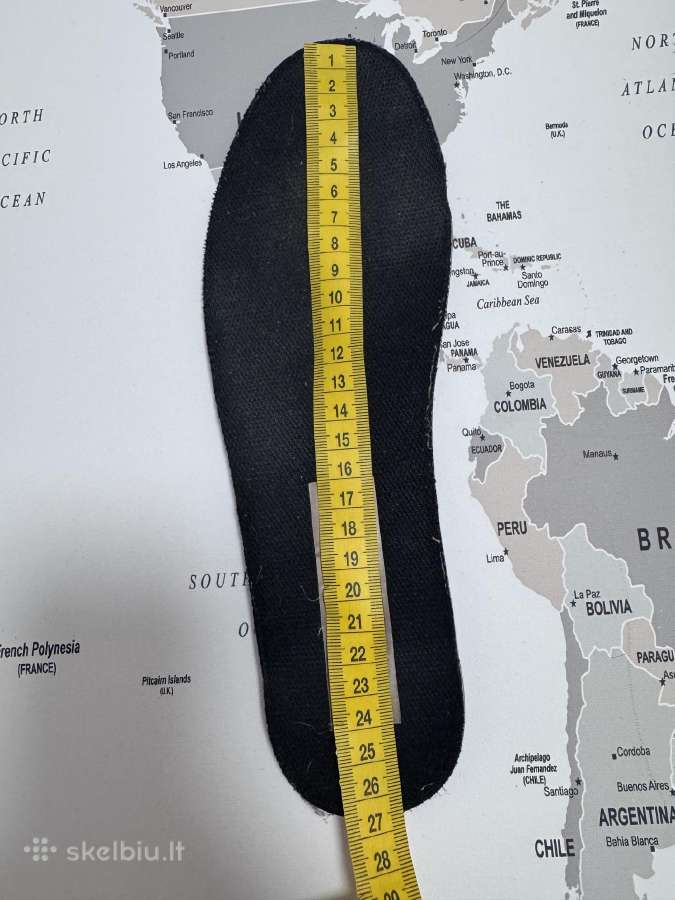 Balenciaga kedai - nuotraukos Nr. 6