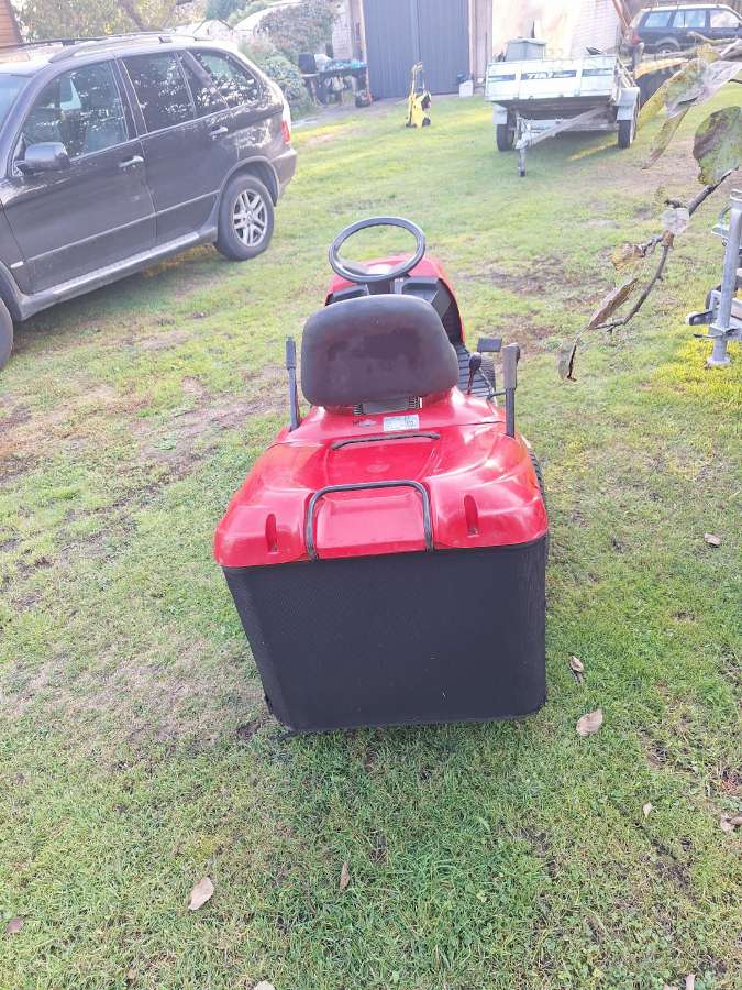 Sodo traktoriukas Castelgarden 13.5hp - nuotraukos Nr. 4