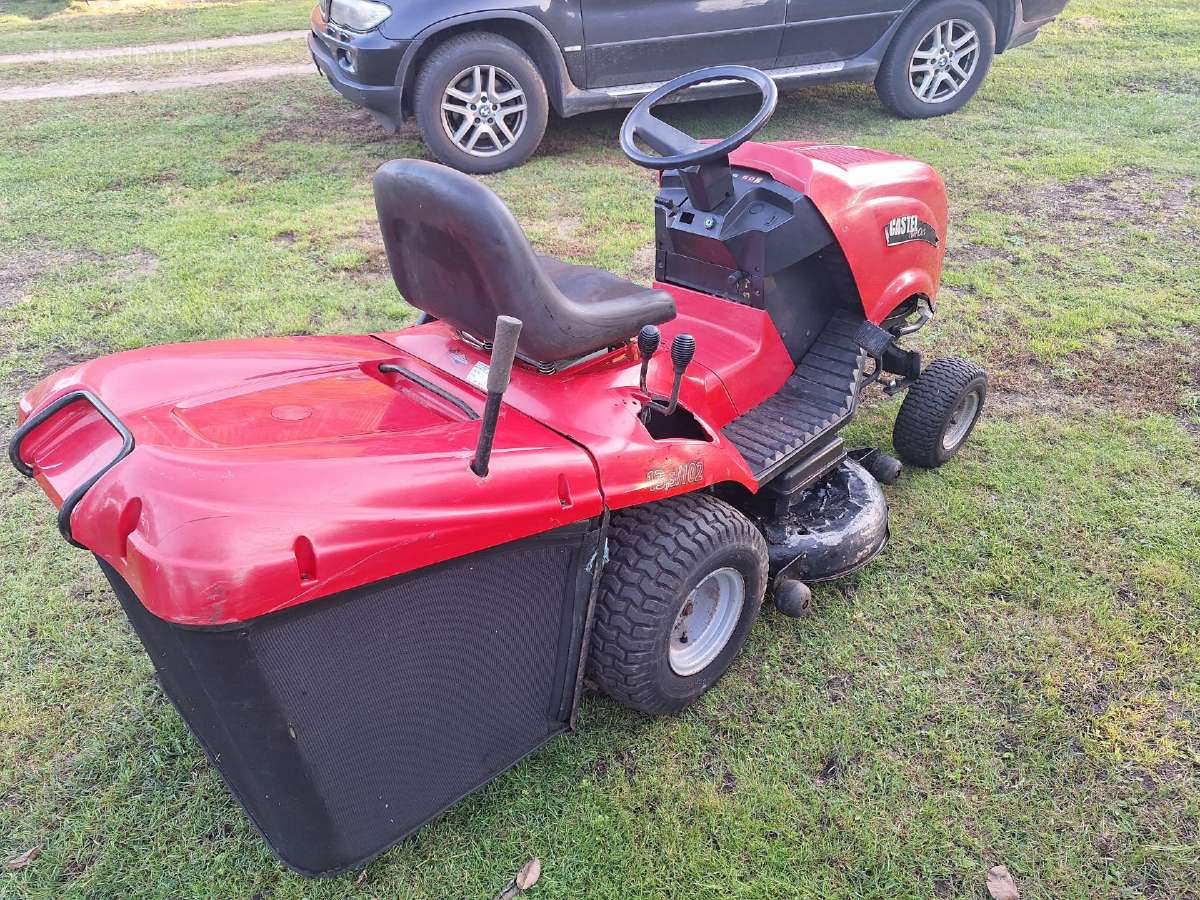 Sodo traktoriukas Castelgarden 13.5hp - nuotraukos Nr. 6