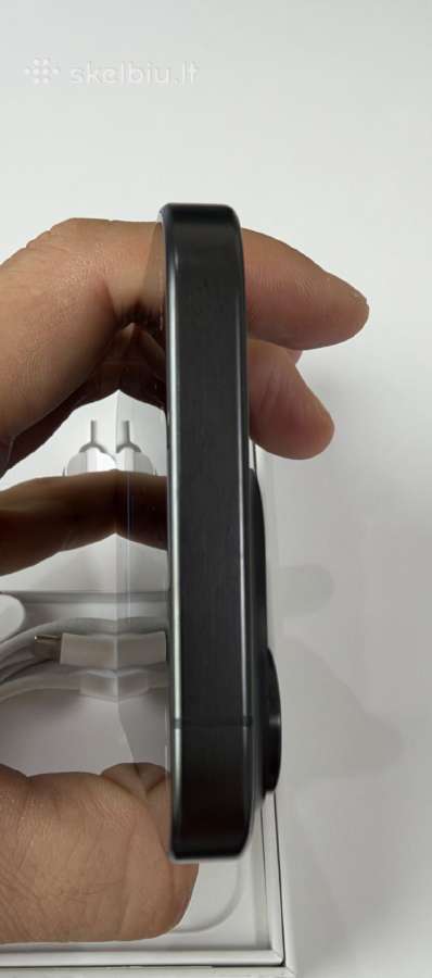 Puikios būklės iPhone 15 Pro 128gb Black Titanium - nuotraukos Nr. 8