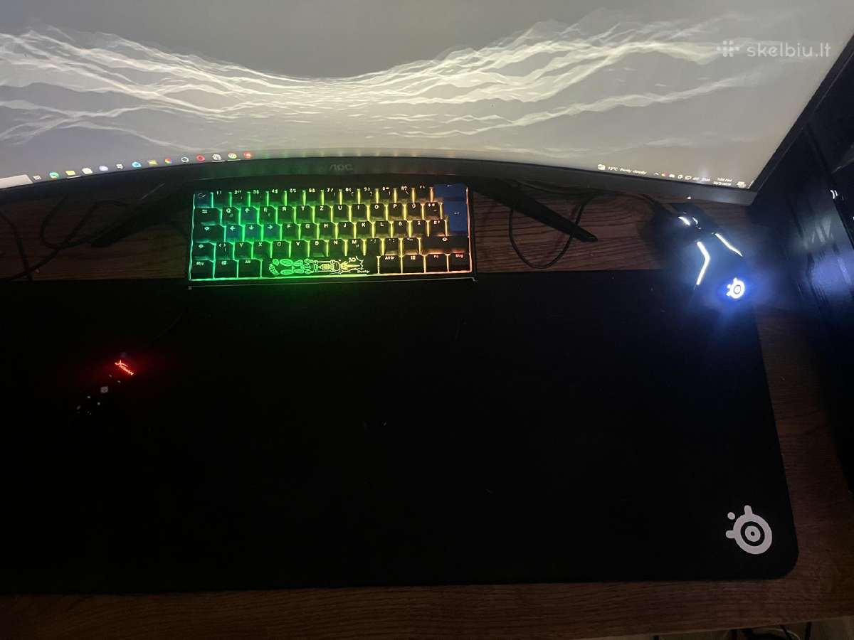 Pilnas Gaming Setupas - nuotraukos Nr. 7