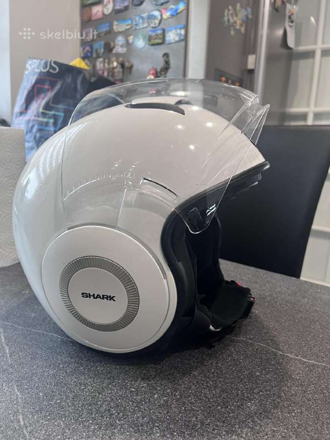 Motorolerio šalmas shark - nuotraukos Nr. 2