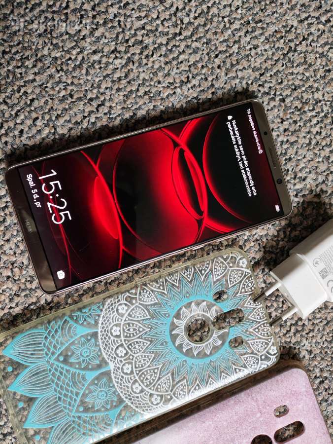 Huawei mate 10 pro labai geros būklės - nuotraukos Nr. 4