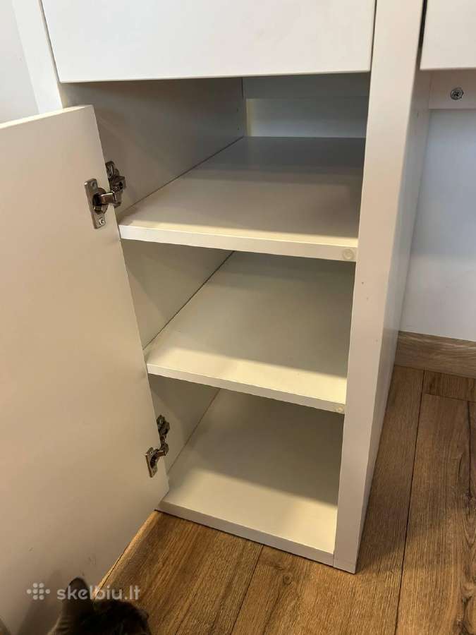 Rašomasis stalas su spintele Ikea Micke - nuotraukos Nr. 2