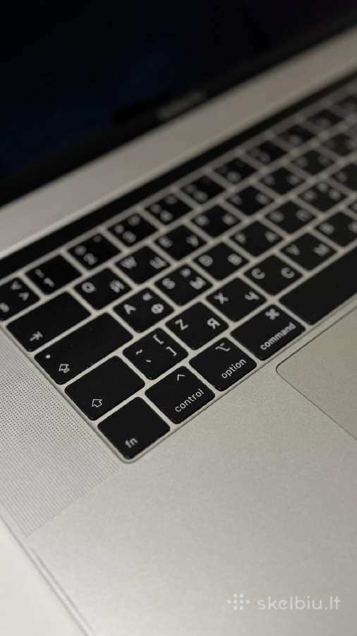 MacBook Pro 15 (2018) i7 16 GB RAM 256 GB S - nuotraukos Nr. 4