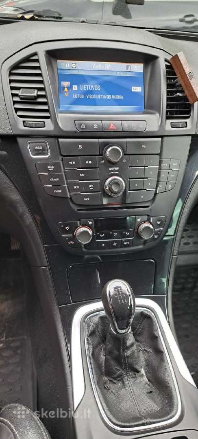 Opel Insignia - nuotraukos Nr. 8