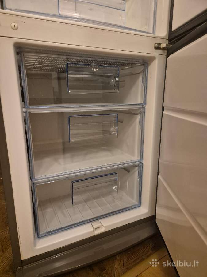 Tvarkingas ir talpus Electrolux šaldytuvas - nuotraukos Nr. 4