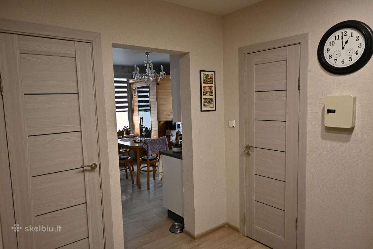 Tvarkingas namas Viekšnių centre - nuotraukos Nr. 7
