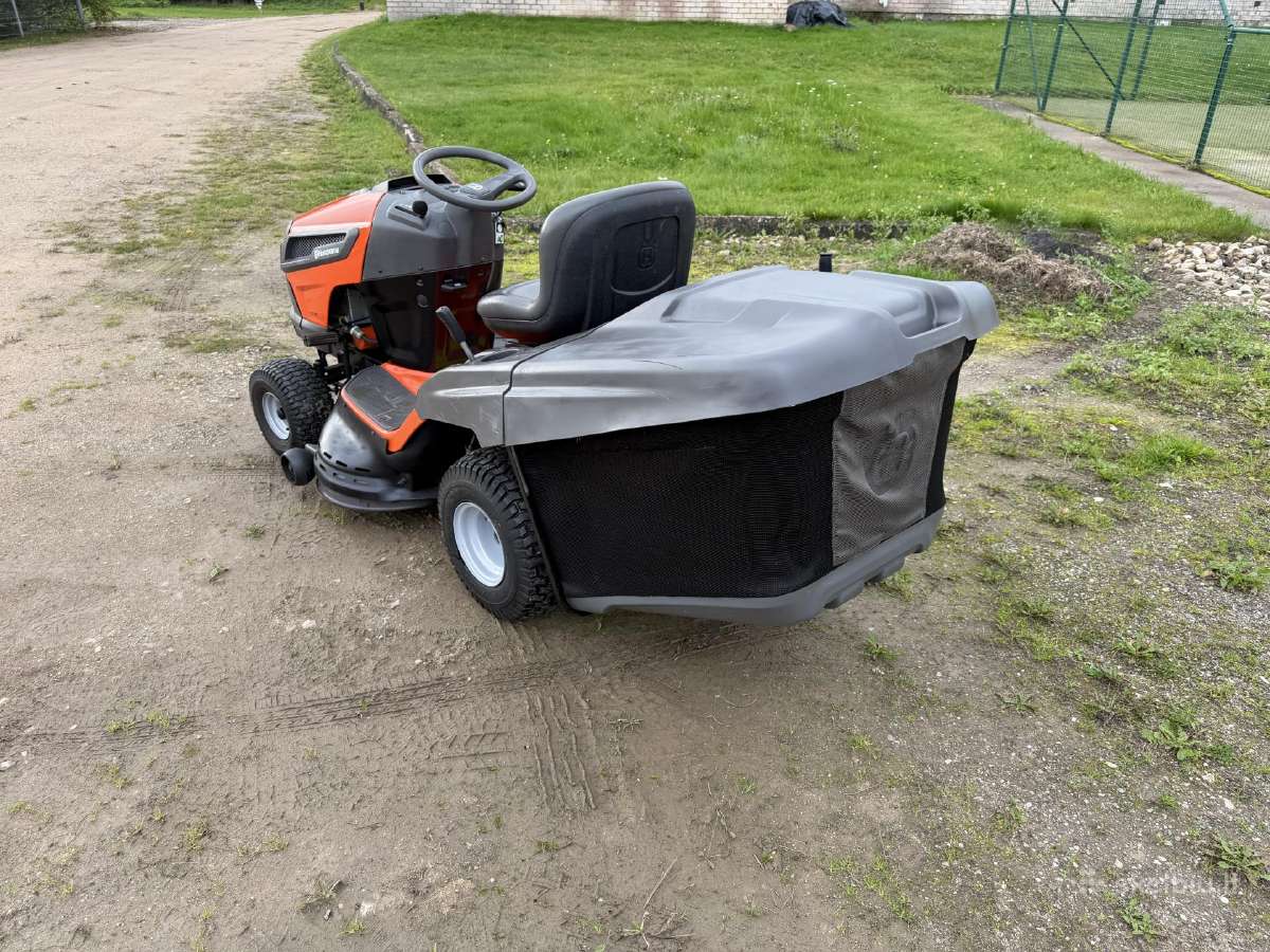 Sodo traktoriukas Husqvarna Tc238t - nuotraukos Nr. 6
