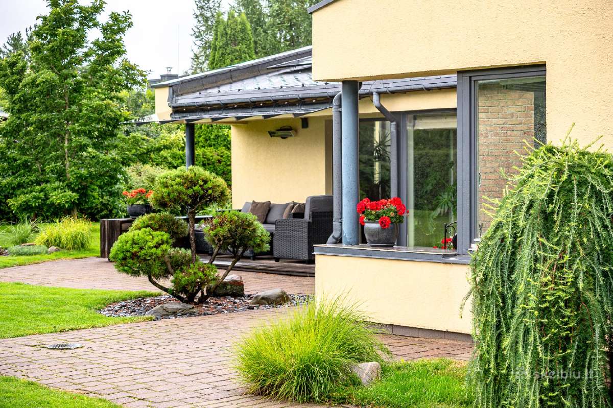 Parduodamas dizainerio įrengtas namas Kalnėnuose - nuotraukos Nr. 34