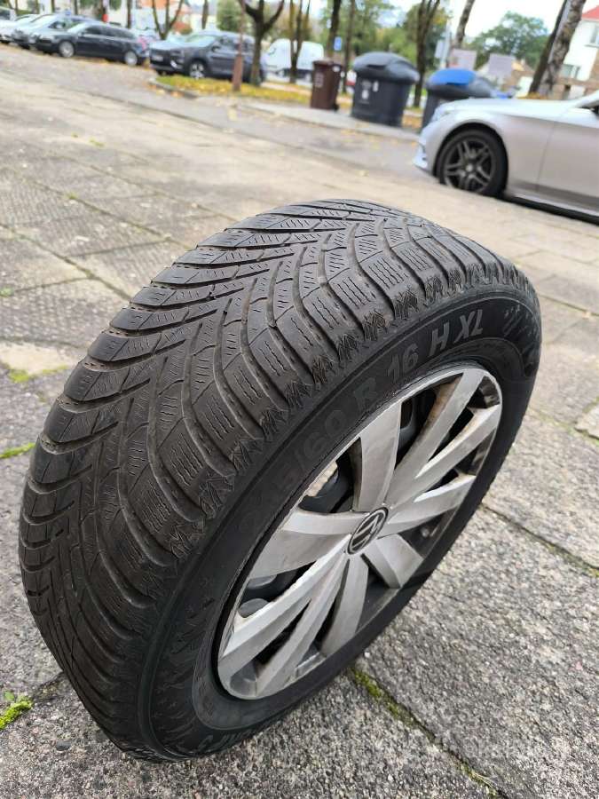 VW Passat R16 ratlankiai su žieminėmis padangomis - nuotraukos Nr. 6