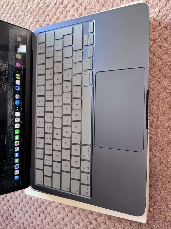 MacBook Neo Indigo 512gb - nuotraukos Nr. 4