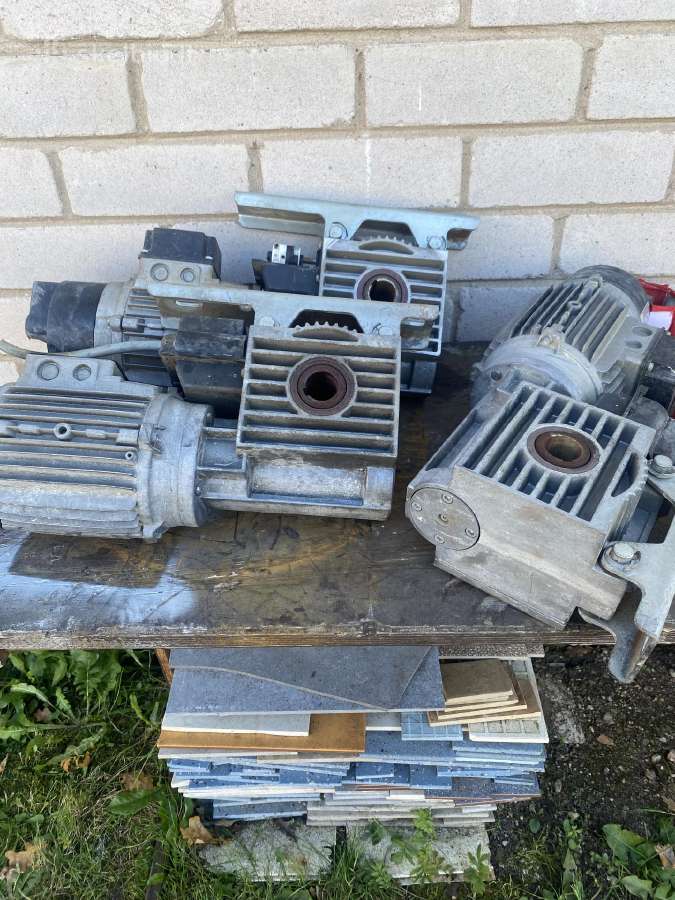 3vnt. motoreduktoriai 1kw - nuotraukos Nr. 3