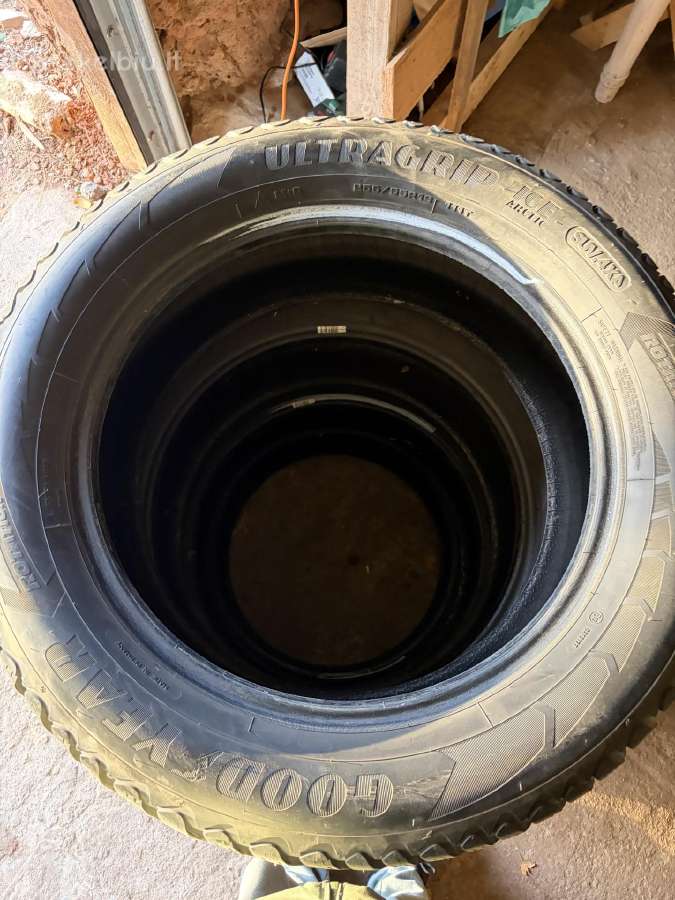 Good Year Ultra Grip 255/55 R19 - nuotraukos Nr. 4
