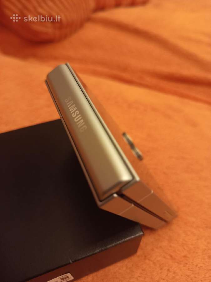 Samsung Galaxy Z Flip6, 512 GB . Būklė 10/10. - nuotraukos Nr. 2