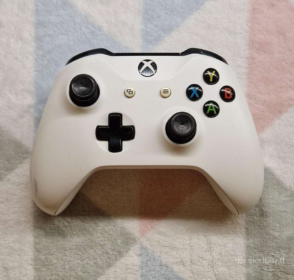 Xbox One S 500gb+pultelis+gta V+fc 24+minecraft - nuotraukos Nr. 4