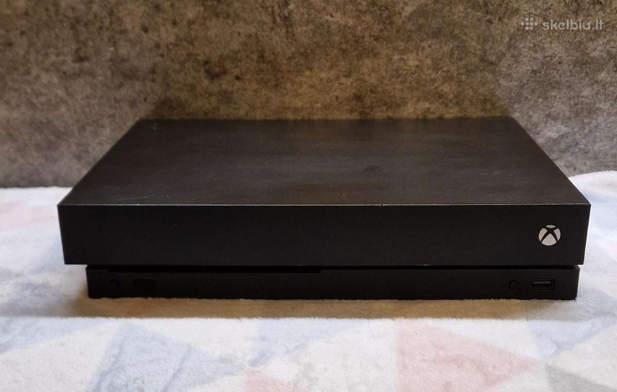 Xbox One X 1tb + 2 Pulteliai + Gta V, Fc 24, Nfs - nuotraukos Nr. 2