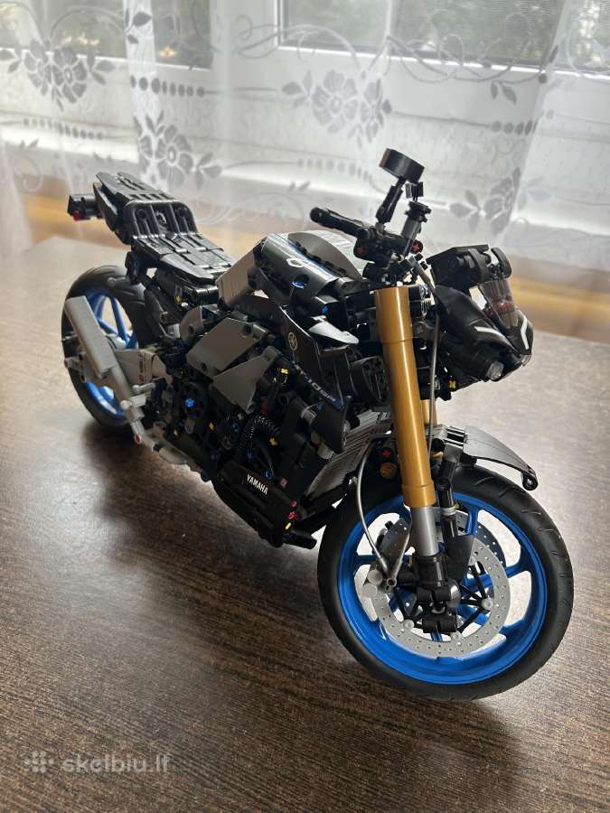 Lego Technic 42159 Yamaha Mt-10 - nuotraukos Nr. 3