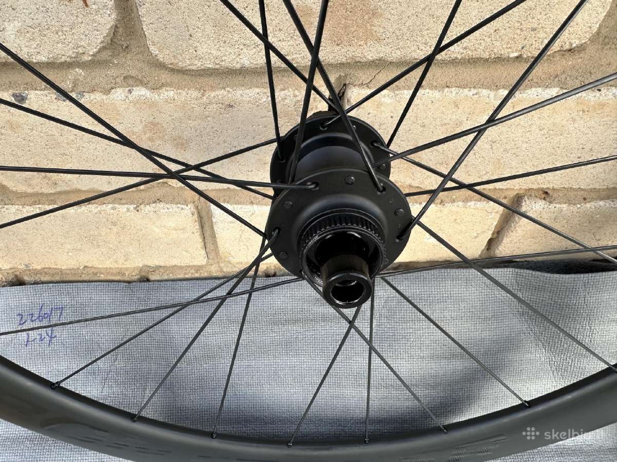 Bontrager Aeolus Elite 50 karboniniai ratai - nuotraukos Nr. 2