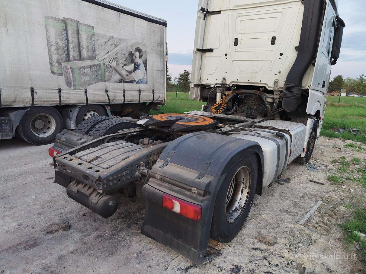 Parduodu MB Actros 2016 metu su defektu - nuotraukos Nr. 4