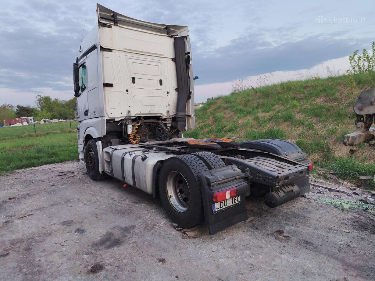 Parduodu MB Actros 2016 metu su defektu - nuotraukos Nr. 5