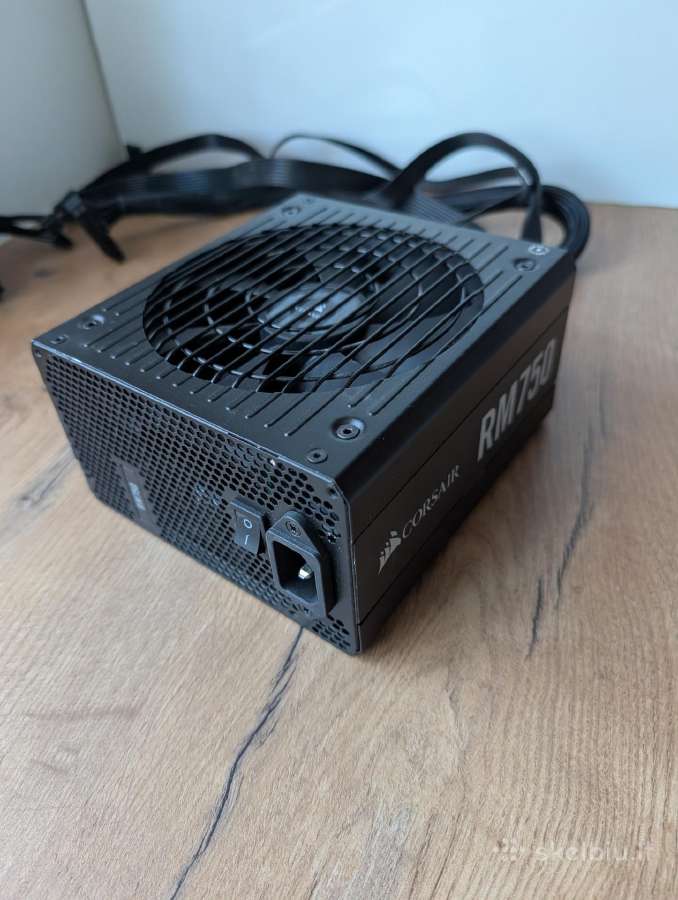 Corsair Rm750 Gold maitinimo blokas - nuotraukos Nr. 2