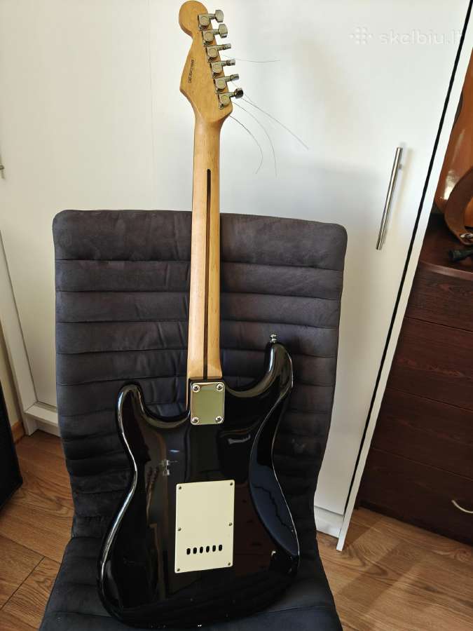 Parduodama elektrinė gitara Squier Stratocaster - nuotraukos Nr. 2