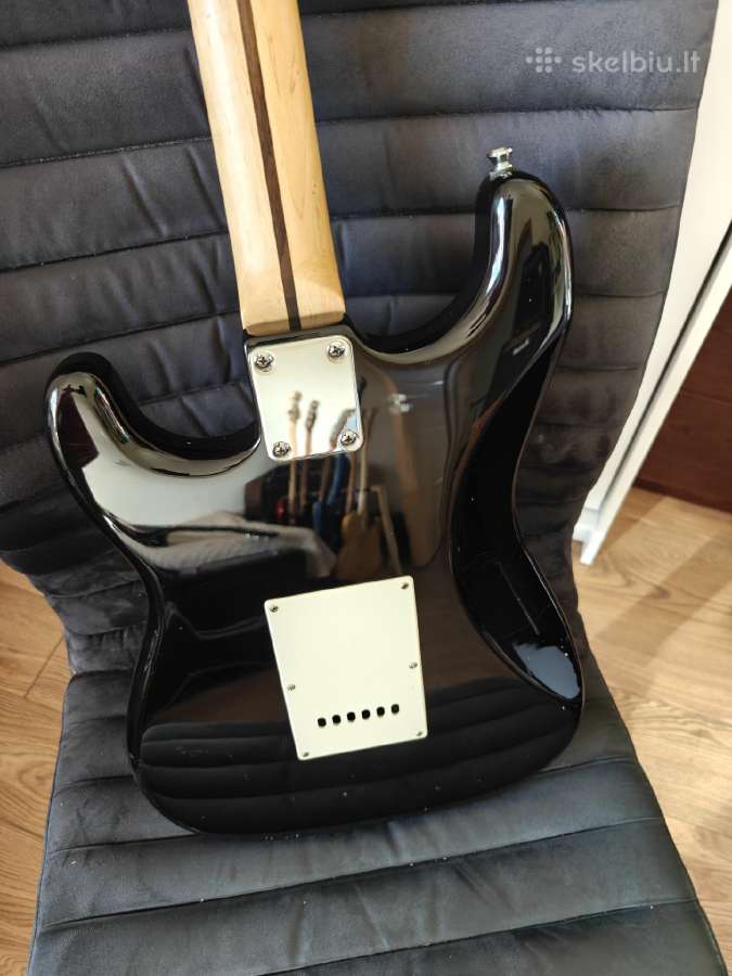 Parduodama elektrinė gitara Squier Stratocaster - nuotraukos Nr. 4