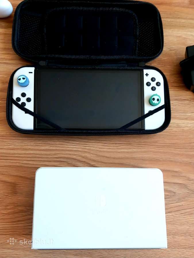 Switch oled su priedais - nuotraukos Nr. 9