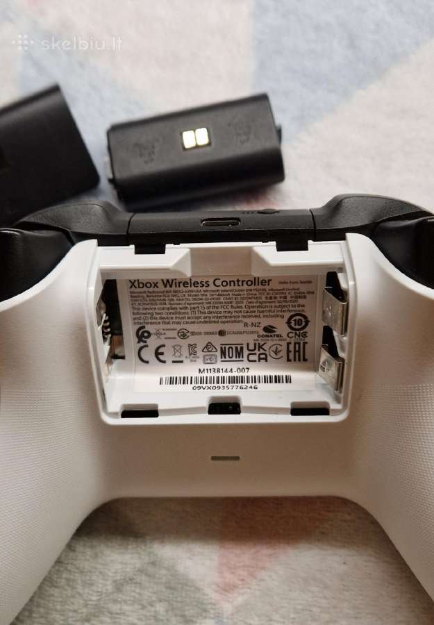 Xbox Series S 512gb + 2 pulteliai ir dėžutė - nuotraukos Nr. 9