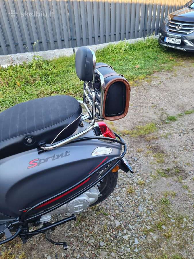 Vespa Sprint 50cm3 kaina 2800.kaina derinama. - nuotraukos Nr. 4