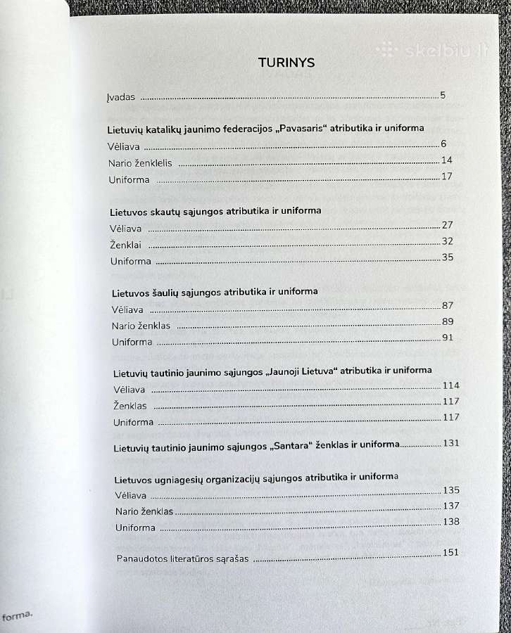 Knyga apie tarpukario uniformas - nuotraukos Nr. 2