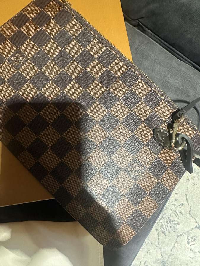 Parduodu naują neautentišką Louis Vuitton tašę - nuotraukos Nr. 3