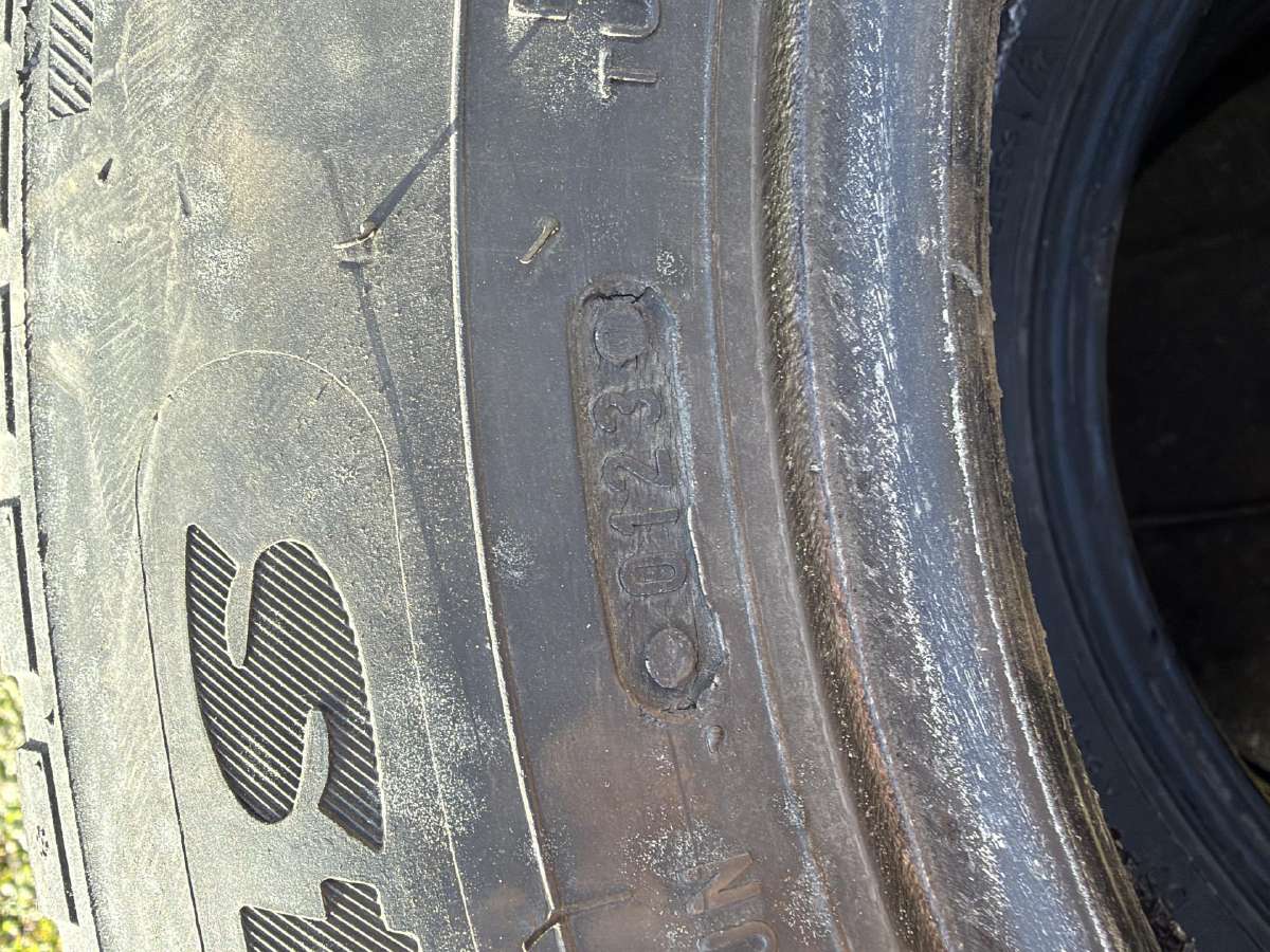 M+s padangos 195/65 R15 Relamax 4S, 4 vn - nuotraukos Nr. 3