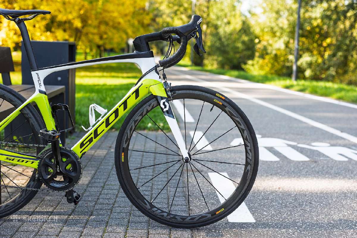 Scott Foil 30 su karboniniais Mavic Cosmic ratais - nuotraukos Nr. 2