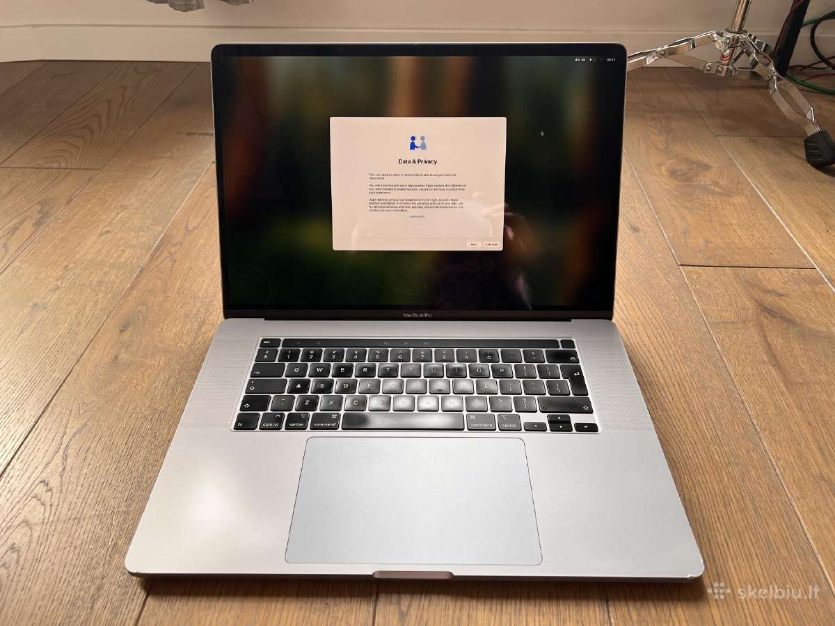 Apple MacBook Pro 16" 2019, i9 2.3 GHz 32 GB, 1t - nuotraukos Nr. 2