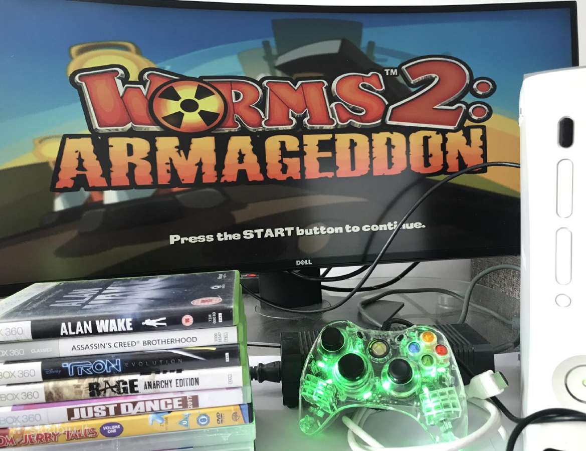 Xbox 360 + pultelis + kinect + diskai zaidimai - nuotraukos Nr. 7