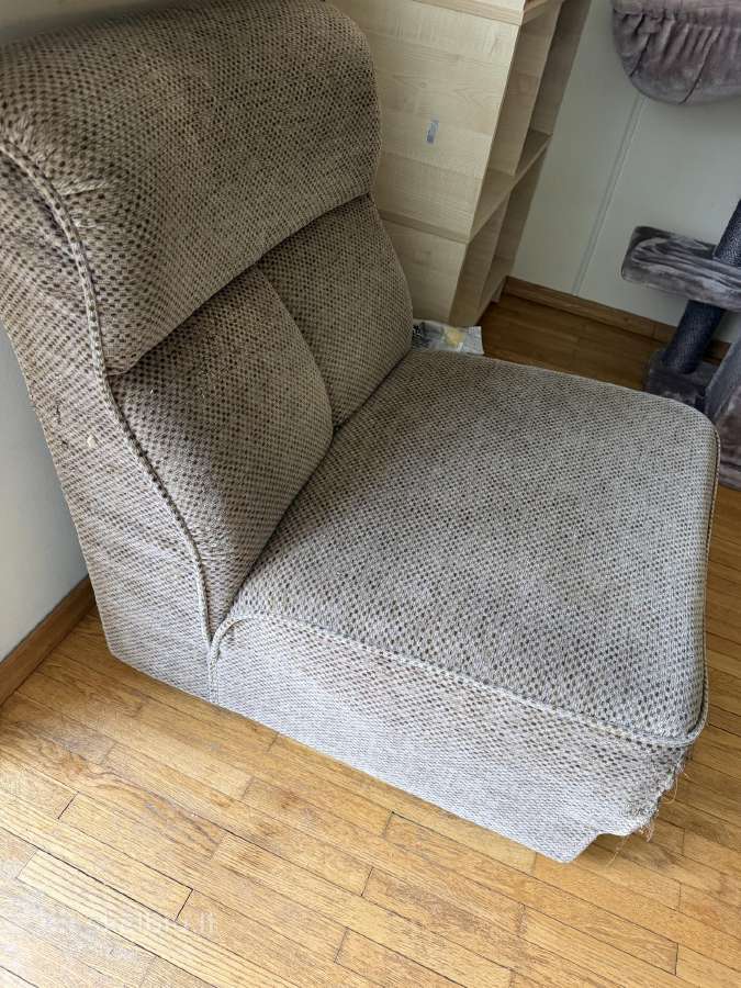 Dvivietė sofa ir fotelis - nuotraukos Nr. 3