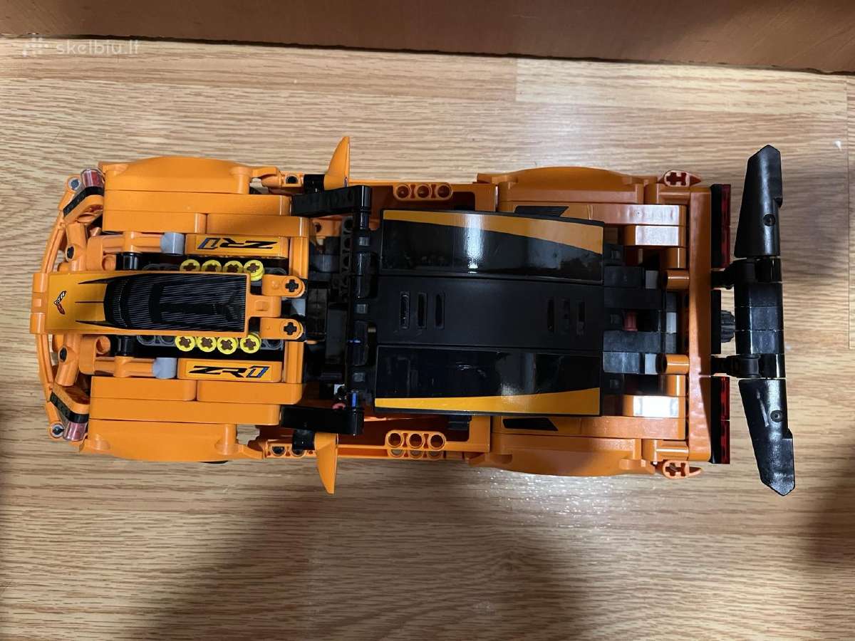 Lego Technic 42093 Chevrolet Corvette Zr1 - nuotraukos Nr. 5
