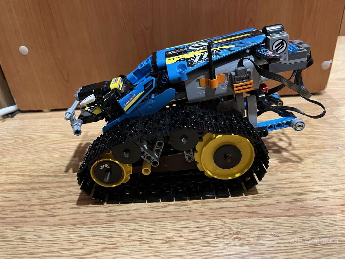 Lego Technic 42065 RC Tracked Racer – veikiantis - nuotraukos Nr. 2