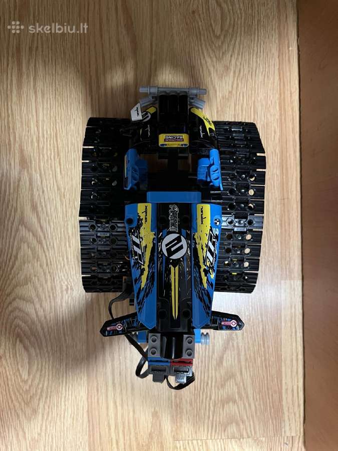 Lego Technic 42065 RC Tracked Racer – veikiantis - nuotraukos Nr. 3