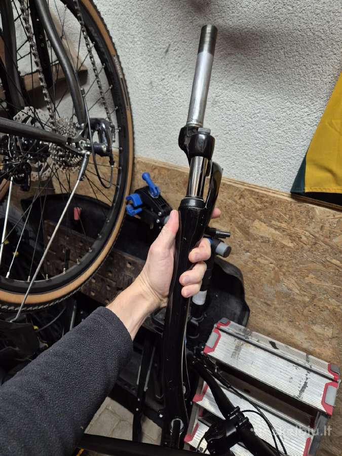 28 colių V-brake Suntour dviračio šakė - nuotraukos Nr. 3