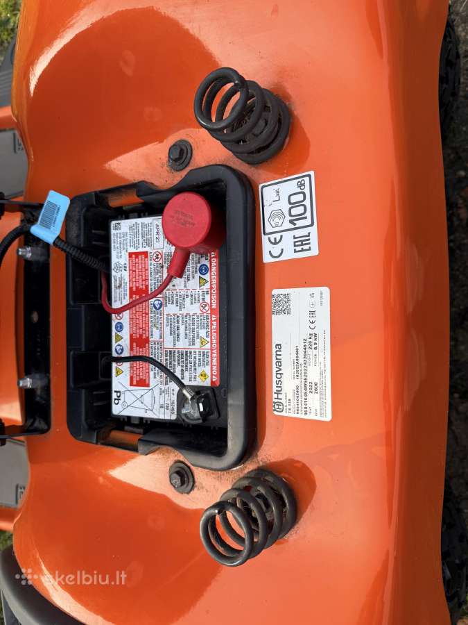 Sodo traktoriukas Husqvarna Ts-138 - nuotraukos Nr. 4