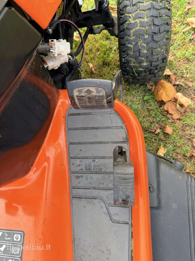 Sodo traktoriukas Husqvarna Ts-138 - nuotraukos Nr. 17